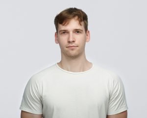 Martynas-Kondratas-kineziterapeutas-Altamedica-Suaugusiuju-reabilitacijos-klinika